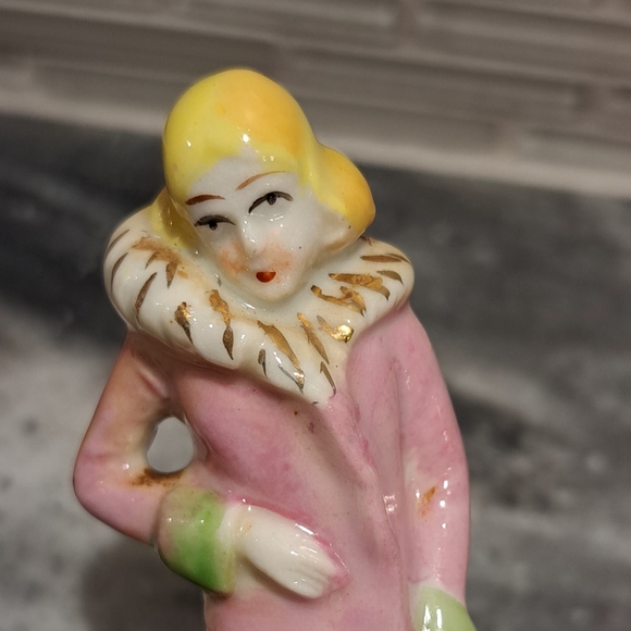 Vintage Hand Painted Art Deco Style Flapper Lady W/ Deer. Occupied Japan - Picture 5 of 7